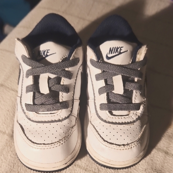 Nike Air Force 1 size 6 toddler - Picture 1 of 6